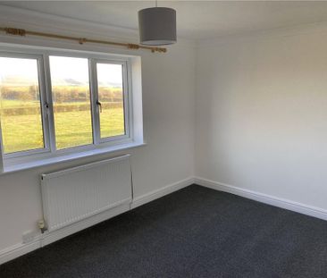 4 bedroom detached house to rent - Photo 2