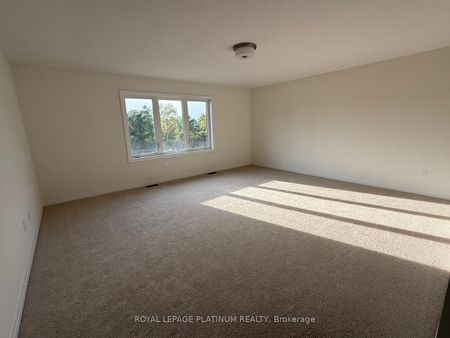 For Lease - 43 Mckernan Avenue, Brantford, Ontario - Photo 3