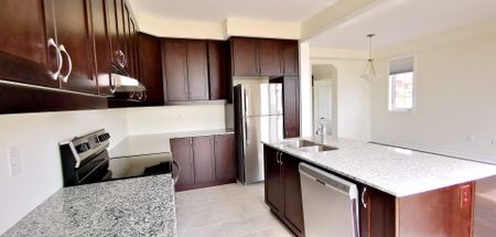 For Lease - 23 Broden Crescent, Whitby, Ontario - Photo 5