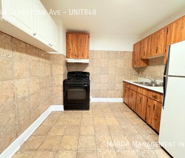 848 Gladstone Ave - UNIT848 - Photo 5