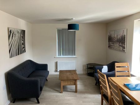 2 bedroom flat to rent - Photo 3