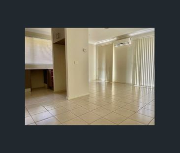 3 bedroom for lease - Photo 3