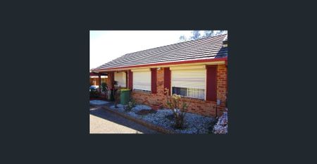 Superb Three-Bedroom Villa in Prestigious Bossley Park - Photo 3