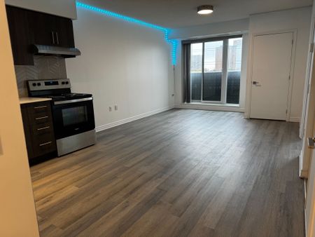 For Lease - 1 Falaise Road Unit# 321, Toronto, Ontario - Photo 5