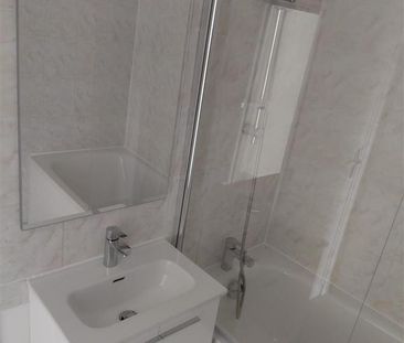 Location Appartement 3 pièces 62m² ANGERS 49100 - Photo 6