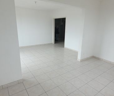Location Appartement 3 pièces 71m² MAUBEUGE 59600 - Photo 6