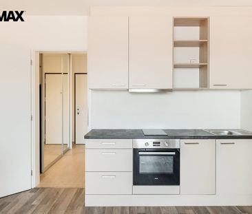 Pronájem bytu 1+kk v osobním vlastnictví 32 m², Praha 9 - Vysočany - Fotografie 1