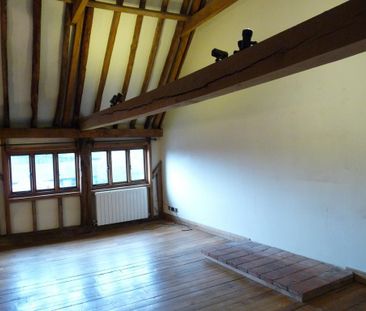 3 bedroom barn conversion to rent - Photo 1