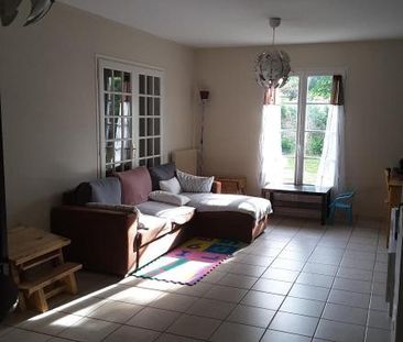 Location Maison 5 pièces 90m² LUYNES 37230 - Photo 1