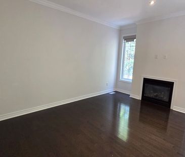 For Lease - 103 Maria Road, Markham, Ontario - Photo 3