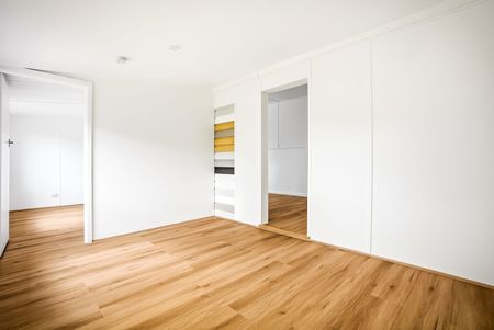 Freshly renovated one bedroom - Photo 3