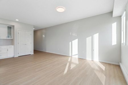 2412-33 Carringham Gate Nw - Photo 2