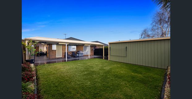 Well-Maintained Family Home in a Quiet Court Setting - Photo 1