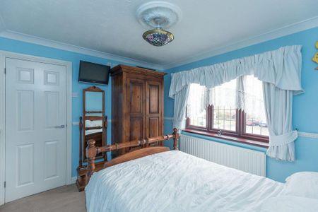 3 bedroom detached house to rent - Photo 5