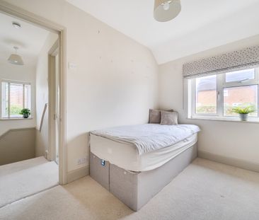 2 bedroom semi-detached house to rent - Photo 3