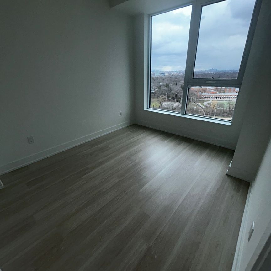 For Lease - 60 Central park roadway N/A Unit# 1714, Toronto, Ontario - Photo 1