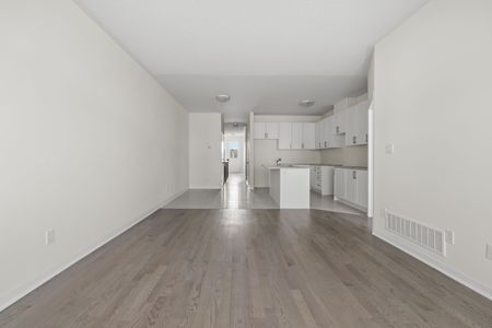 For Lease - 9 Golf Links Drive, Loyalist, Ontario - Photo 2