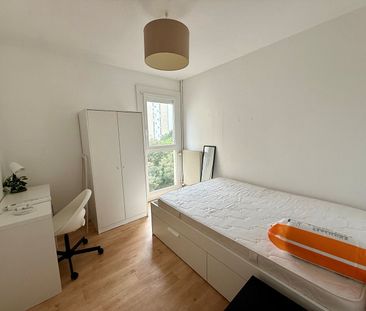 Location Appartement 1 pièce 64m² RENNES 35200 - Photo 2