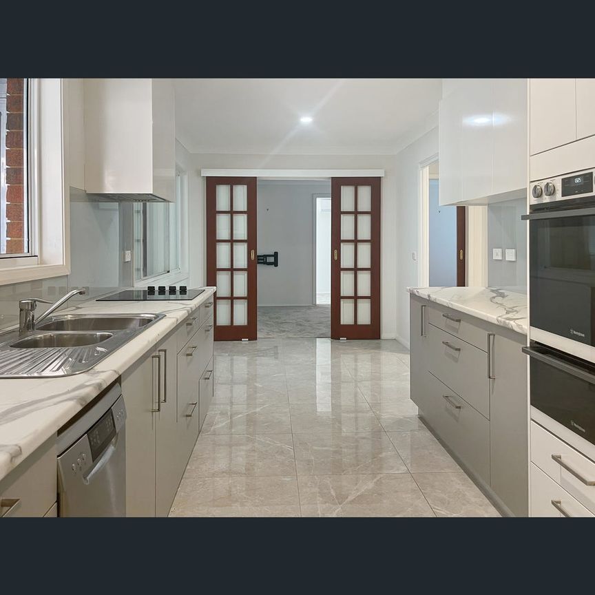 6 Heron Place, St Huberts Island, NSW 2257 - Photo 1