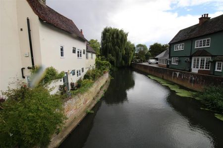 2 bedroom end of terrace house to rent - Photo 4