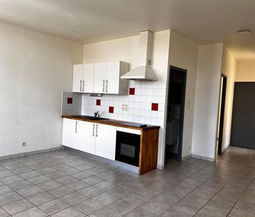 Location Appartement 2 pièces 39m² VILLENEUVE DE BERG 07170 - Photo 1