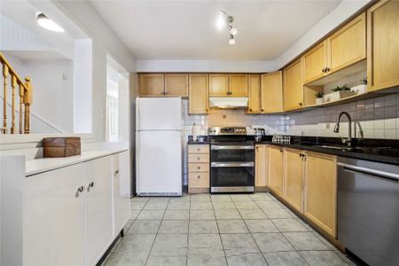 For Lease - 7107 Frontier Ridge, Mississauga, Ontario - Photo 4