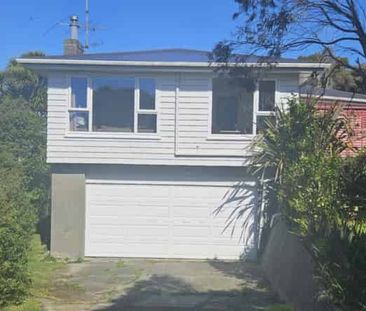 Very sunny family home - Photo 1