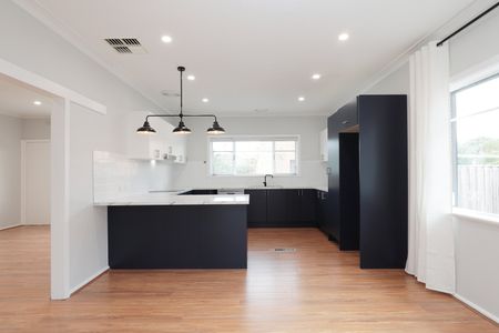 52 Joan Street, Sunshine West VIC 3020 - Photo 3