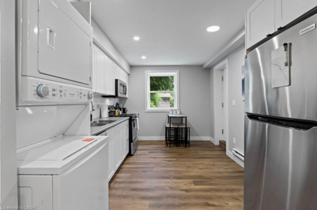 $1,799 / 2 br / 1 ba / 164-168 Picton st e unit 1 - Photo 5