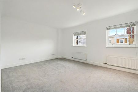 4 bedroom terraced house to rent - Photo 2