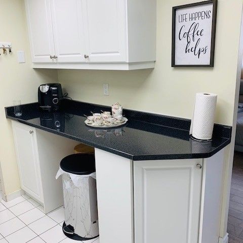 For Lease - 3700 Kaneff Crescent Unit# 1003, Mississauga, Ontario - Photo 1