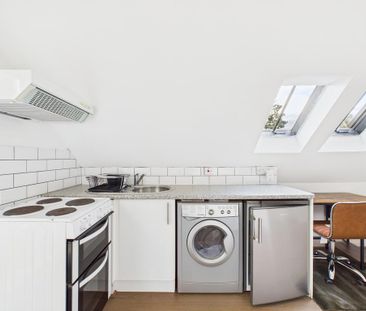 Studio to rent - Photo 3