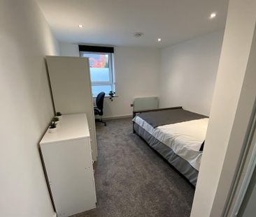 5 bedroom apartment to rent - Photo 2