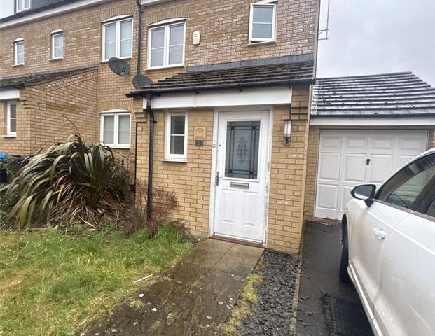 3 bedroom semi-detached house to rent - Photo 1