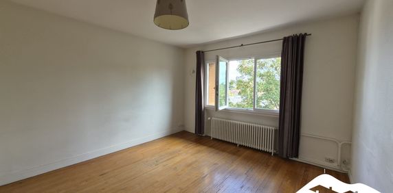 Location Appartement 4 pièces 75m² CHAMALIERES 63400 - Photo 2