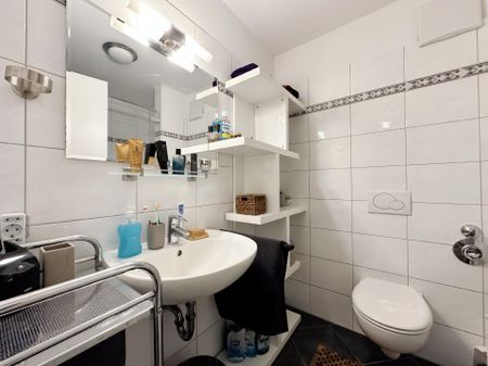 ATTRAKTIVE 2-ZIMMERWOHNUNG AM SCHÖNWASSERPARK ZU MIETEN! - Photo 2