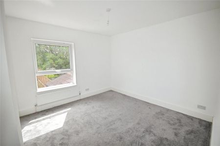 2 bedroom end of terrace house to rent - Photo 4