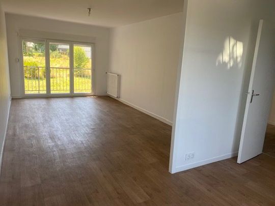 Location Appartement 4 pièces 101m² MONTIVILLIERS 76290 - Photo 1