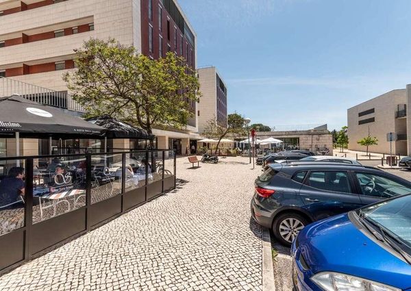 2 Bedroom Apartment with a view, Alto de Algés, Oeiras
