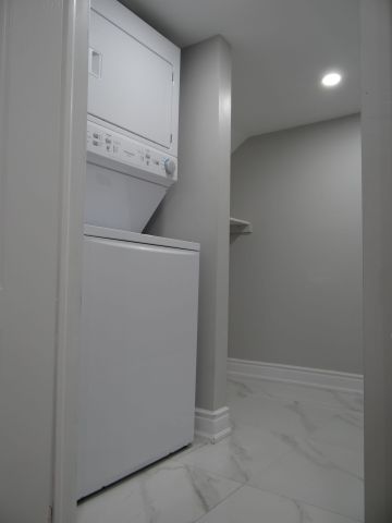 For Lease - 316 Dalgleish Gardens, Milton, Ontario - Photo 5