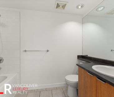 Penthouse in Downtown Vancouver, BC - Photo 4