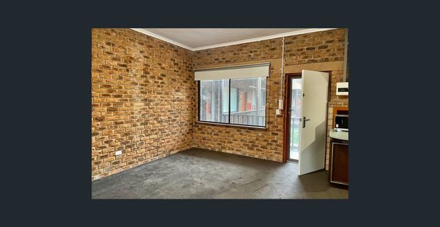 Available from the 5th of Dec - Photo 1