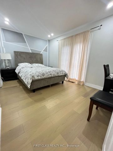 Detached Home For Lease | N9236747 - Photo 5