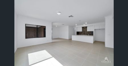 Spacious and waiting for you to call Home - Photo 4