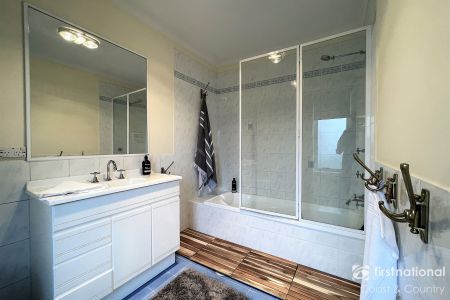 Private Coastal Retreat with Ocean Views - Gerroa - Photo 3