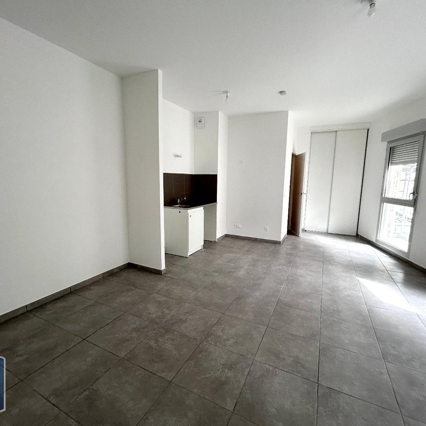 Location Appartement 2 pièces 51m² ST ETIENNE 42000 - Photo 1