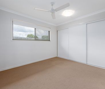 MODERN FAMILY HOME IN QUIET KIRKWOOD ESTATE - Photo 3