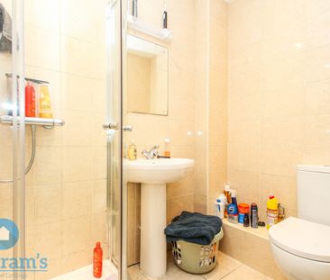 2 bed Apartment for Rent - Photo 2