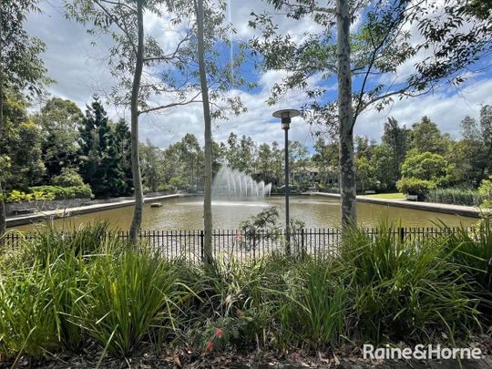 Spacious 3 bedrooms with study, loungeroom, rumpus and huge courtyard - Photo 1