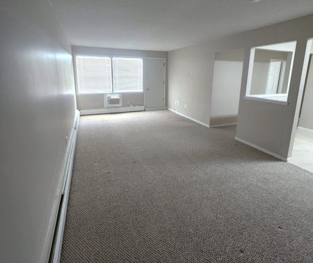 2 Bedroom - Photo 2